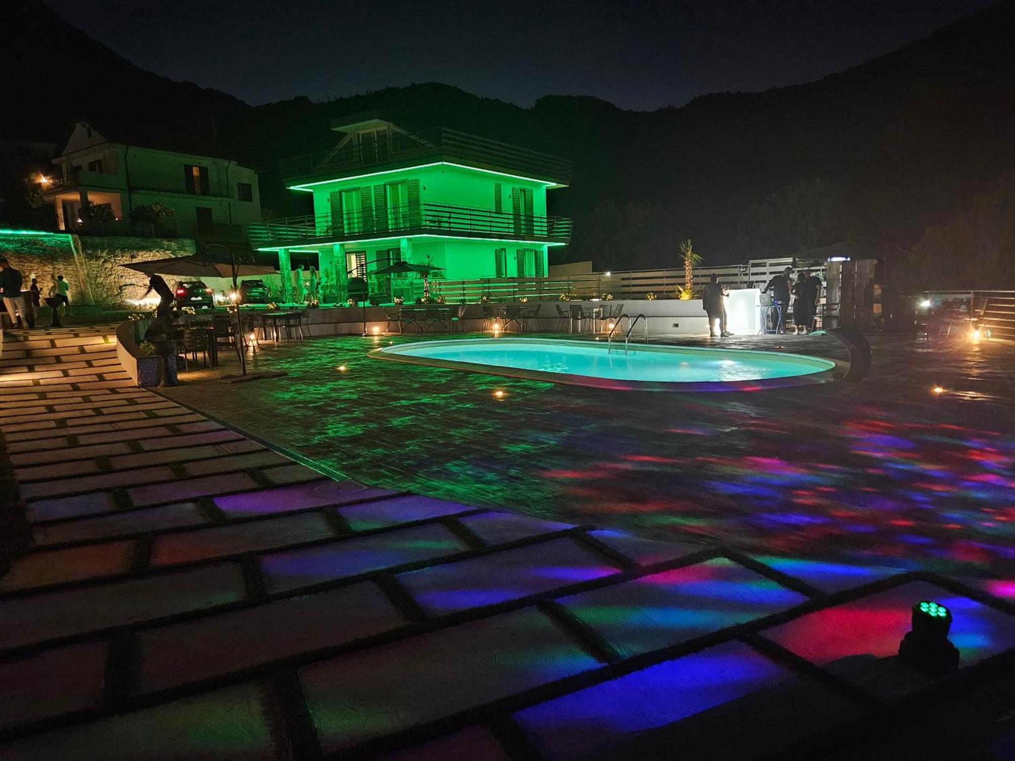 Tenuta Croce Appartamento Karol-Piscina-Vista Mare Salerno Exterior photo